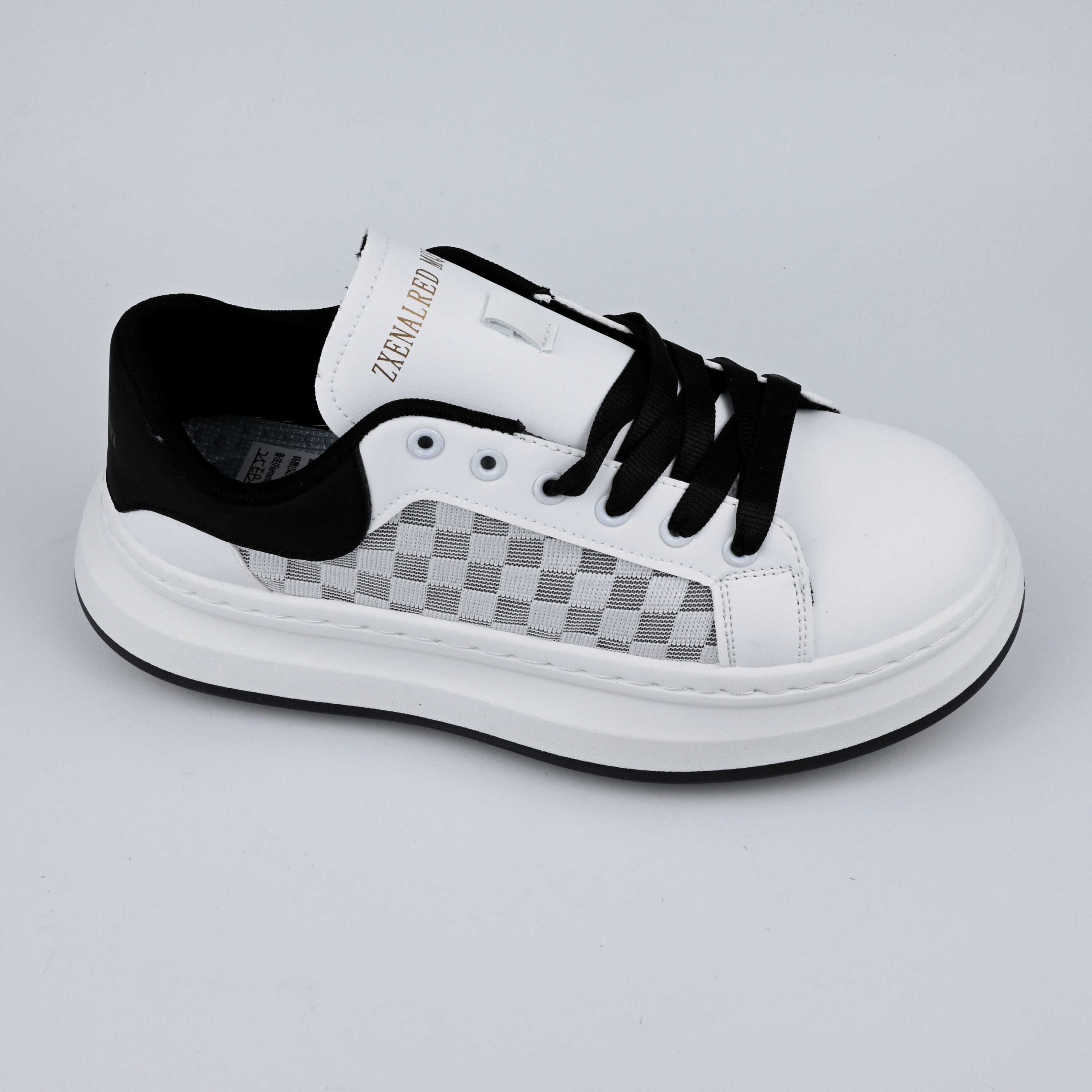 Sports Shoes 79