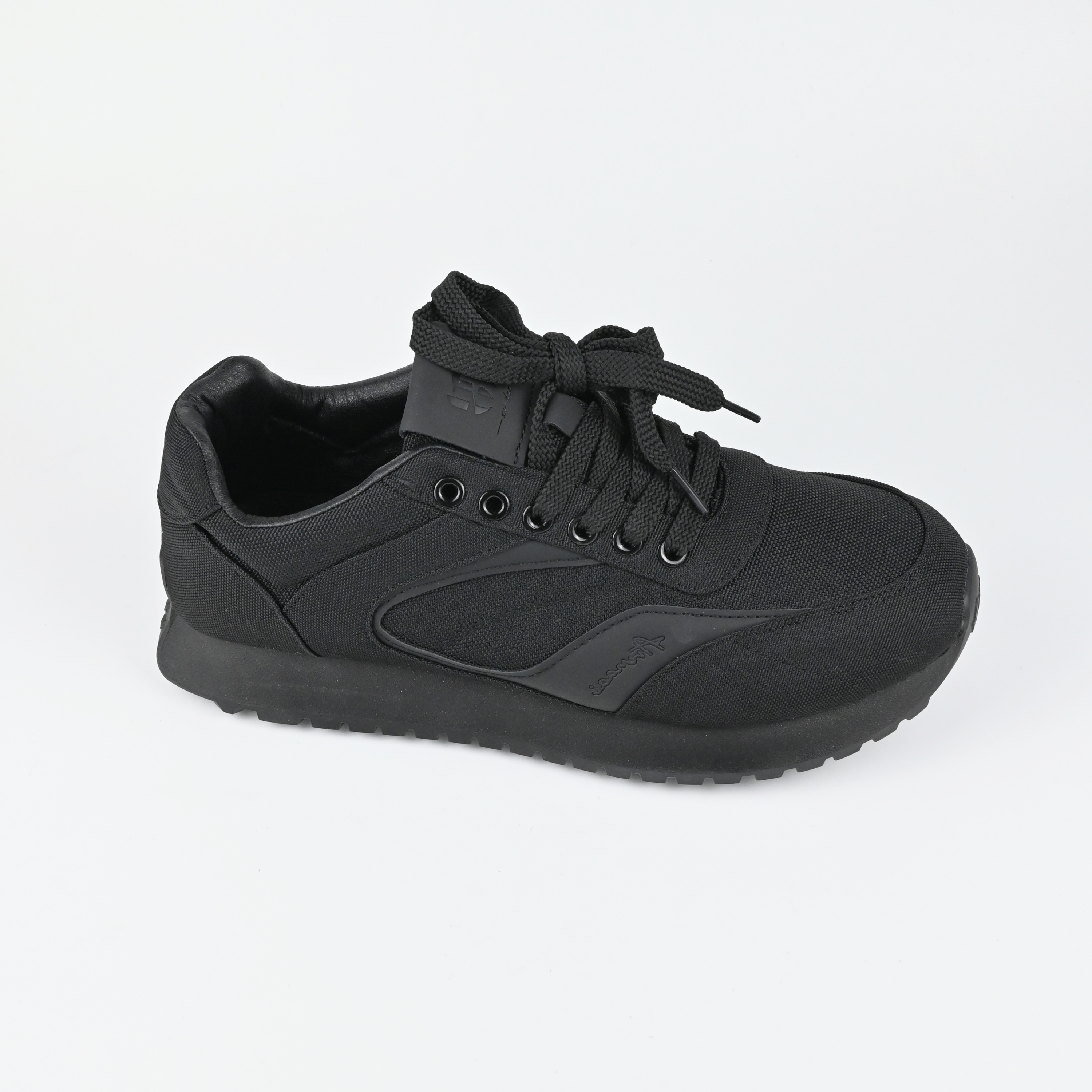 Sports Shoes 72