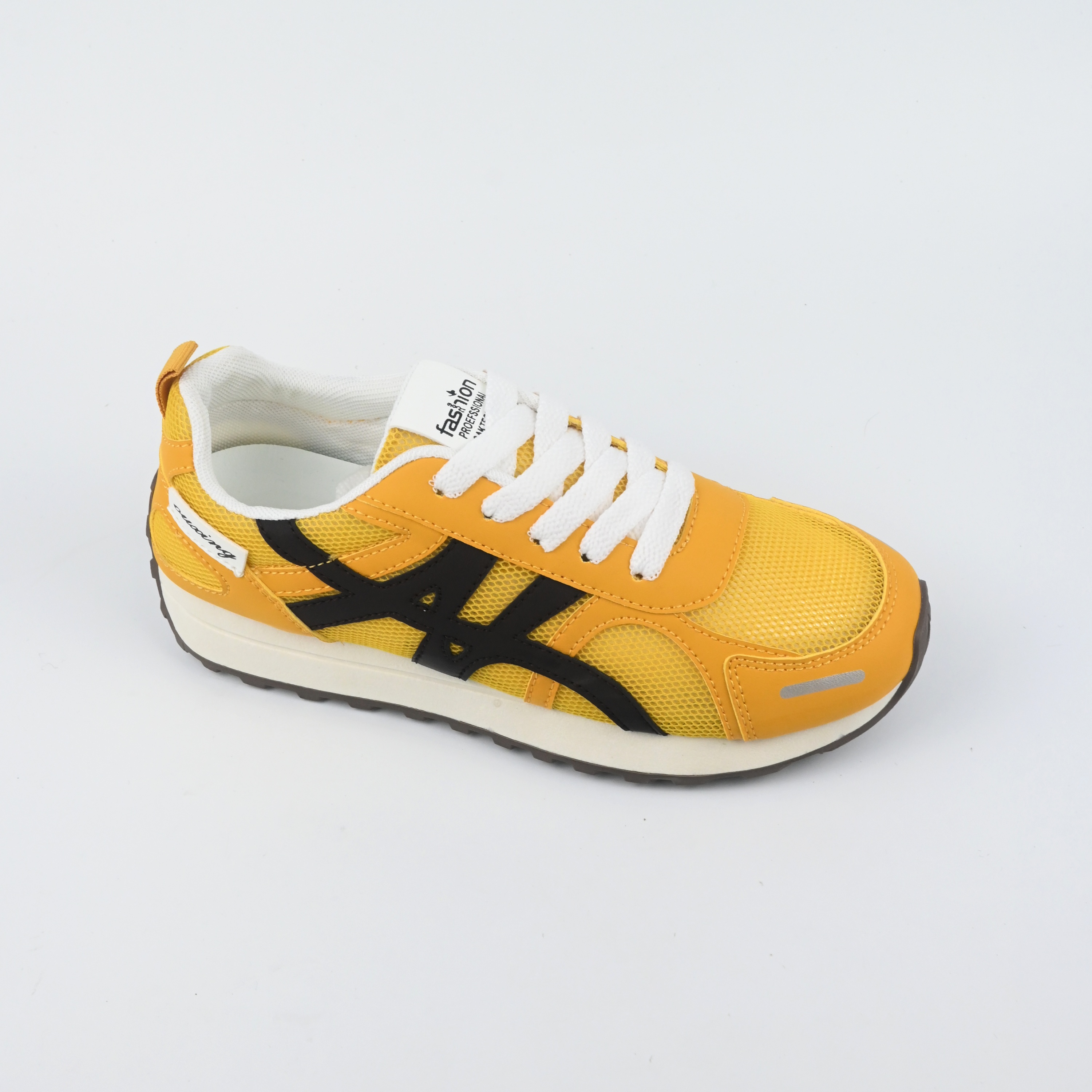 Sports Shoes 103