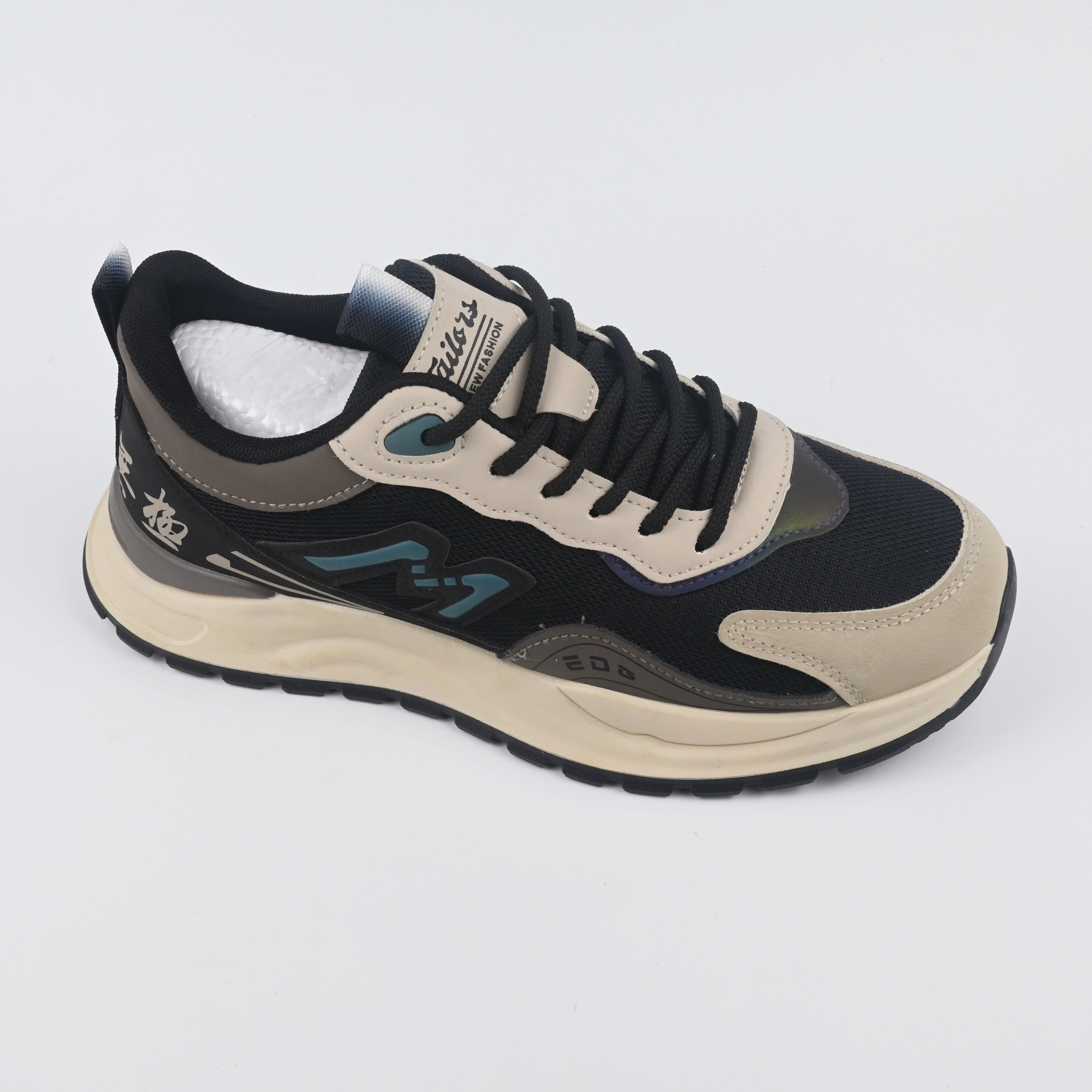 Sports Shoes 86