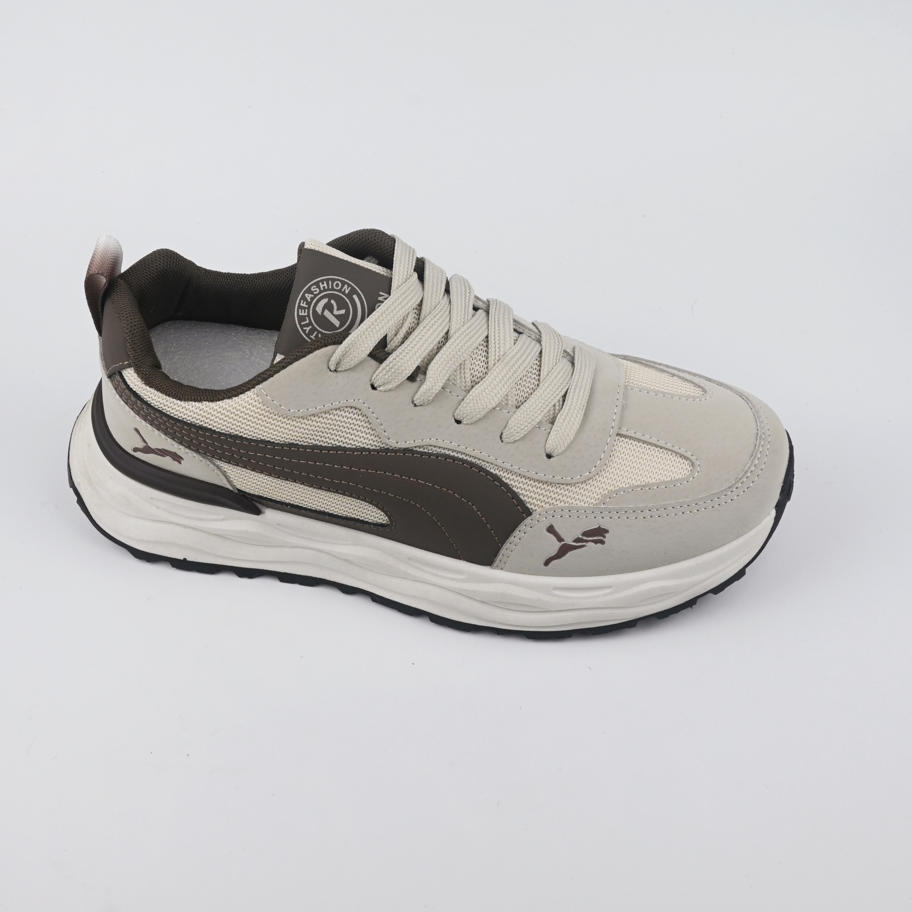 Sports Shoes 92