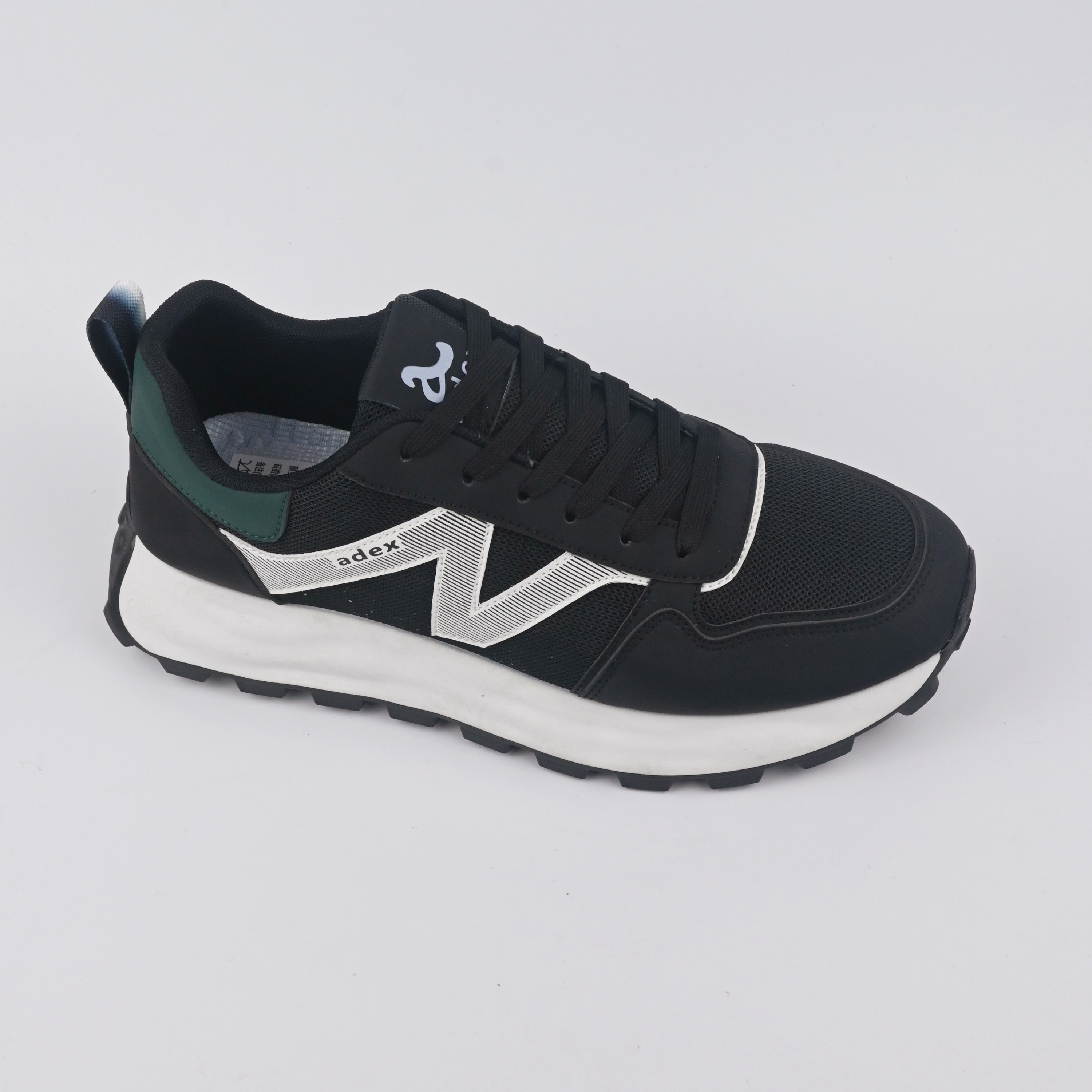 Sports Shoes 93
