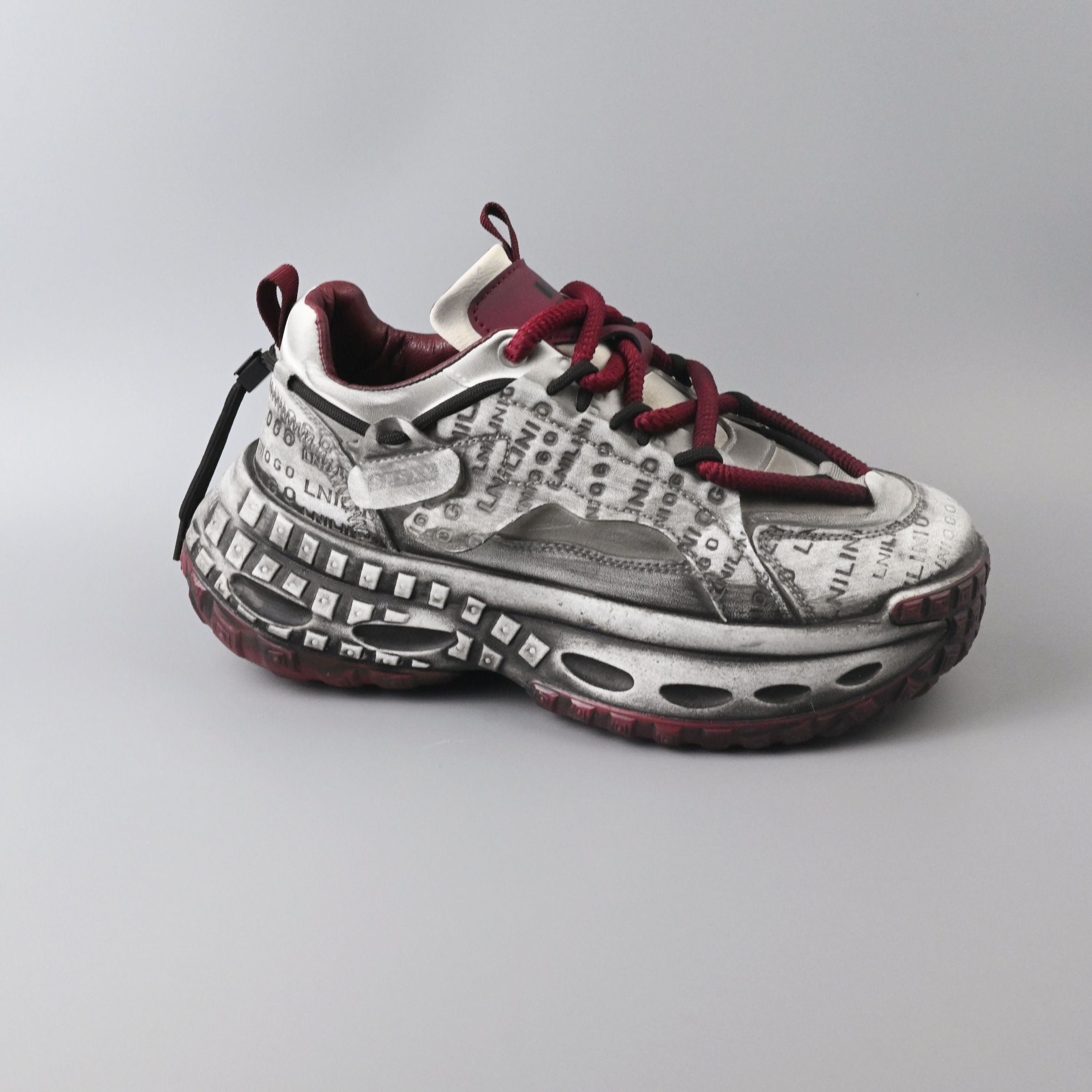Sports Shoes 124