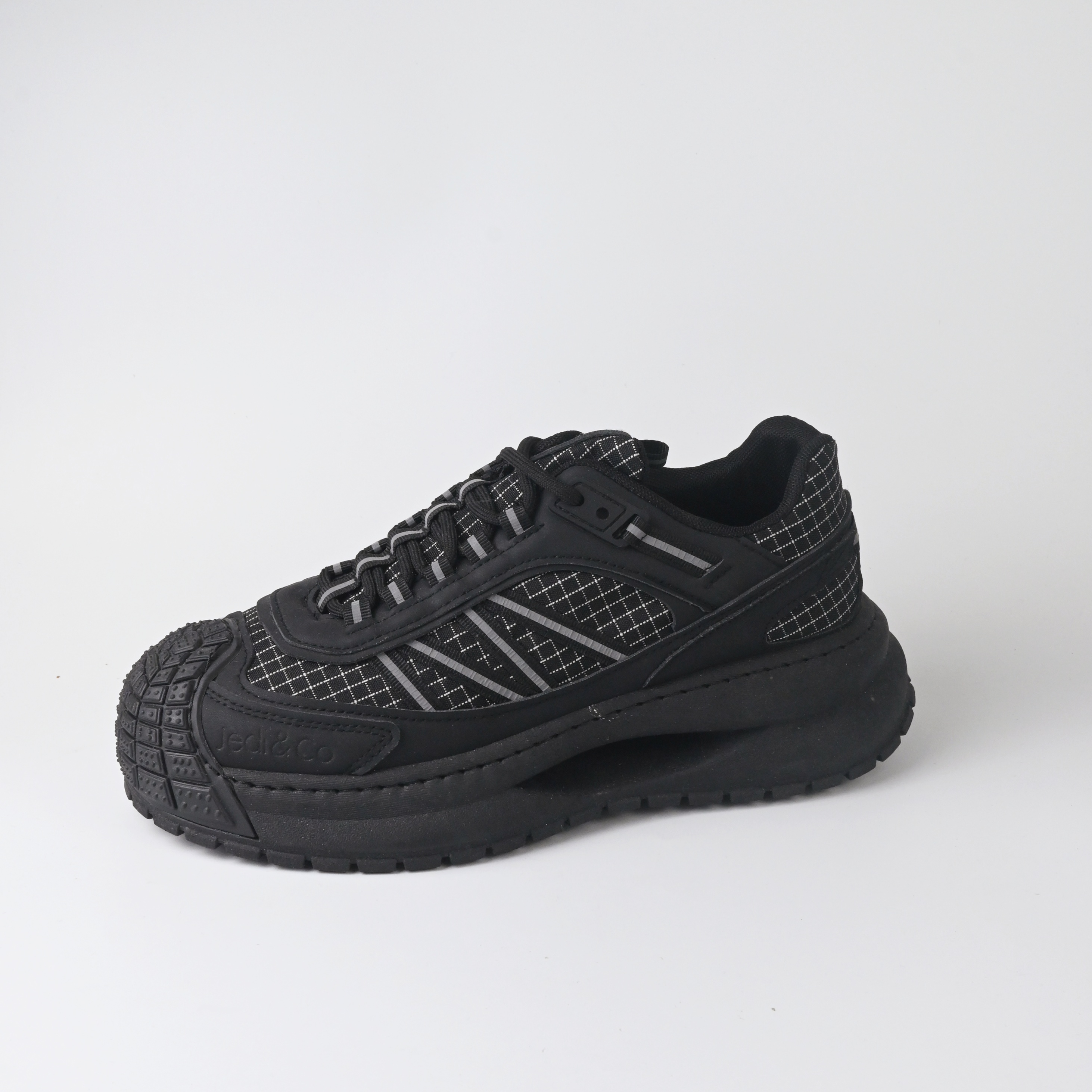 Sports Shoes 154