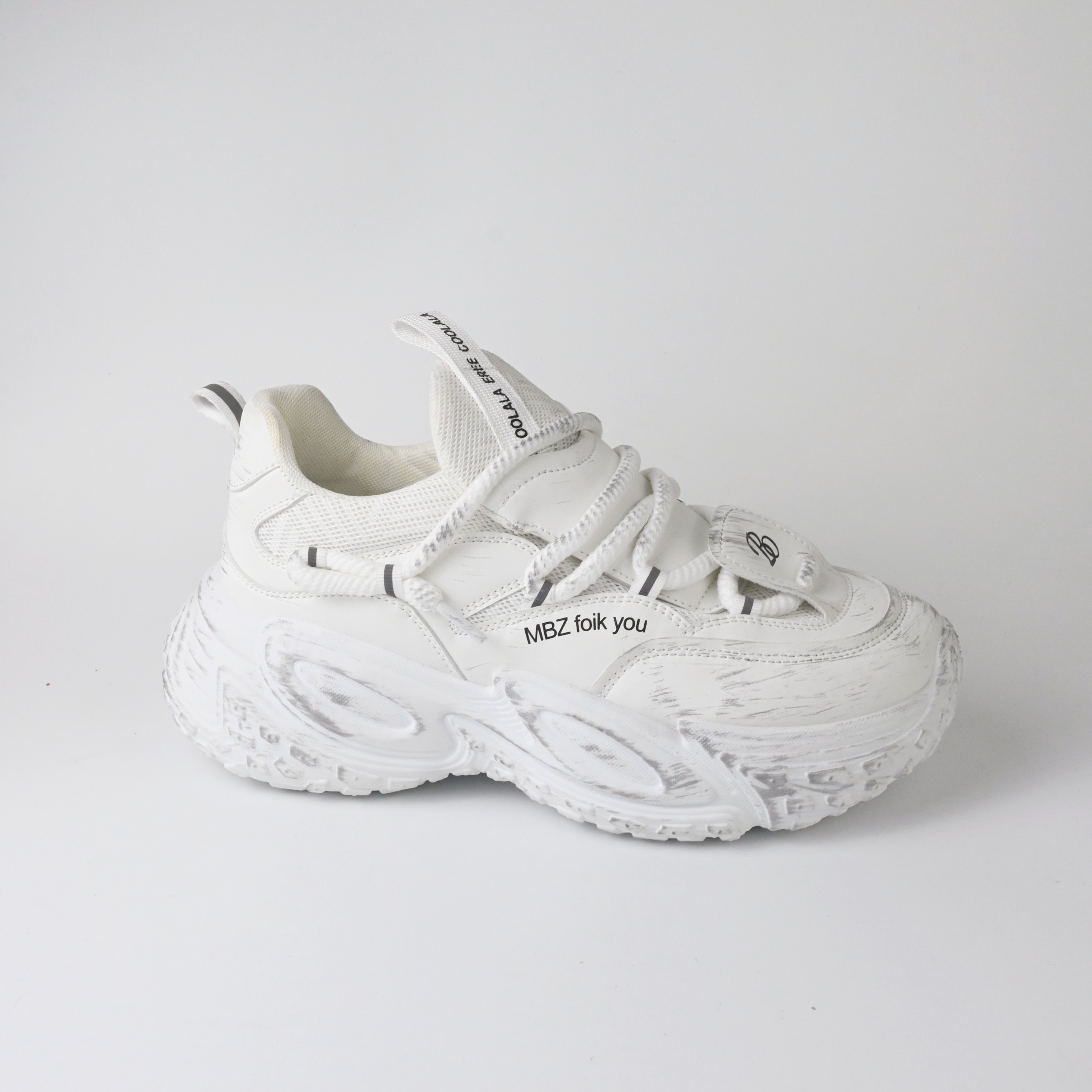 Sports Shoes 152