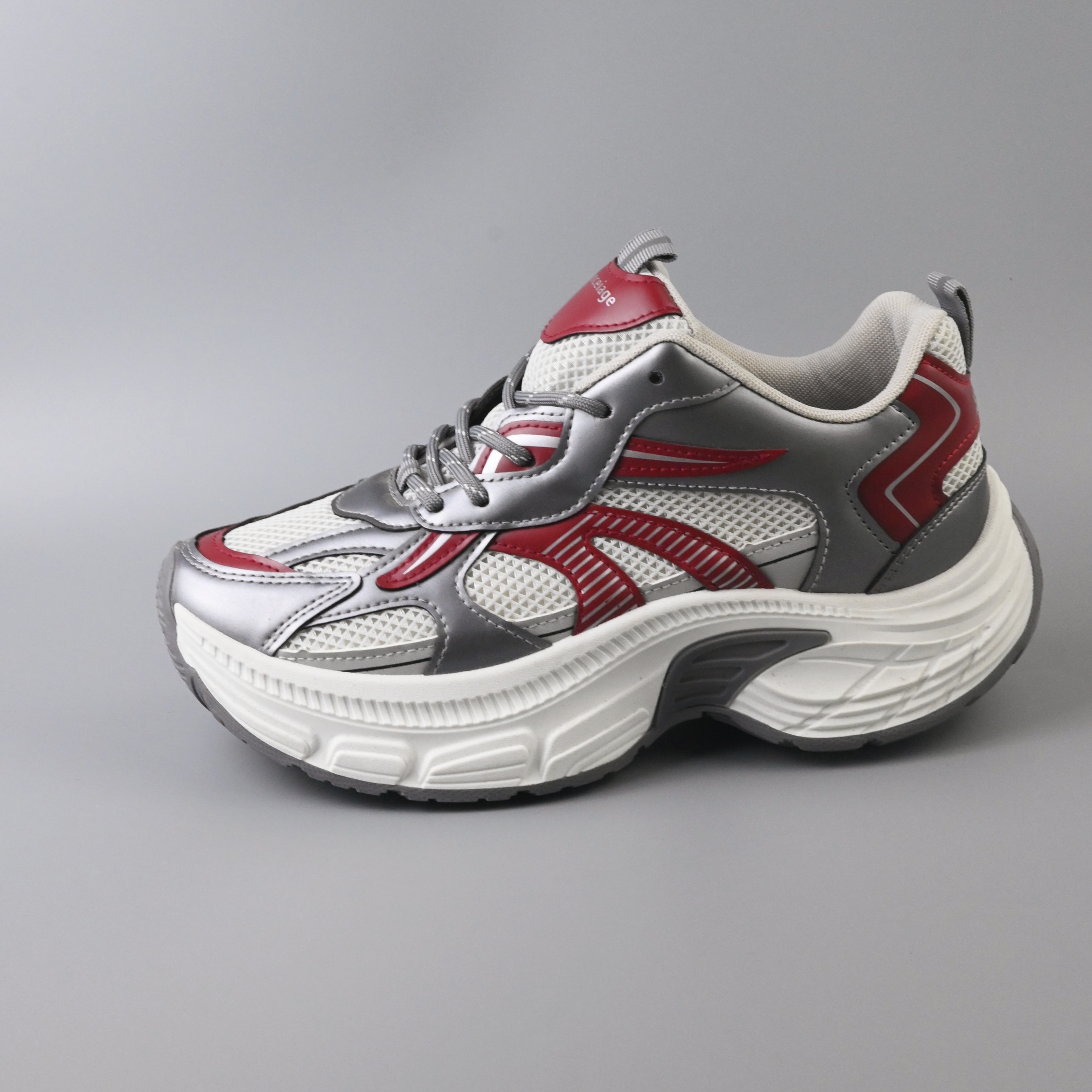 Sports Shoes 136