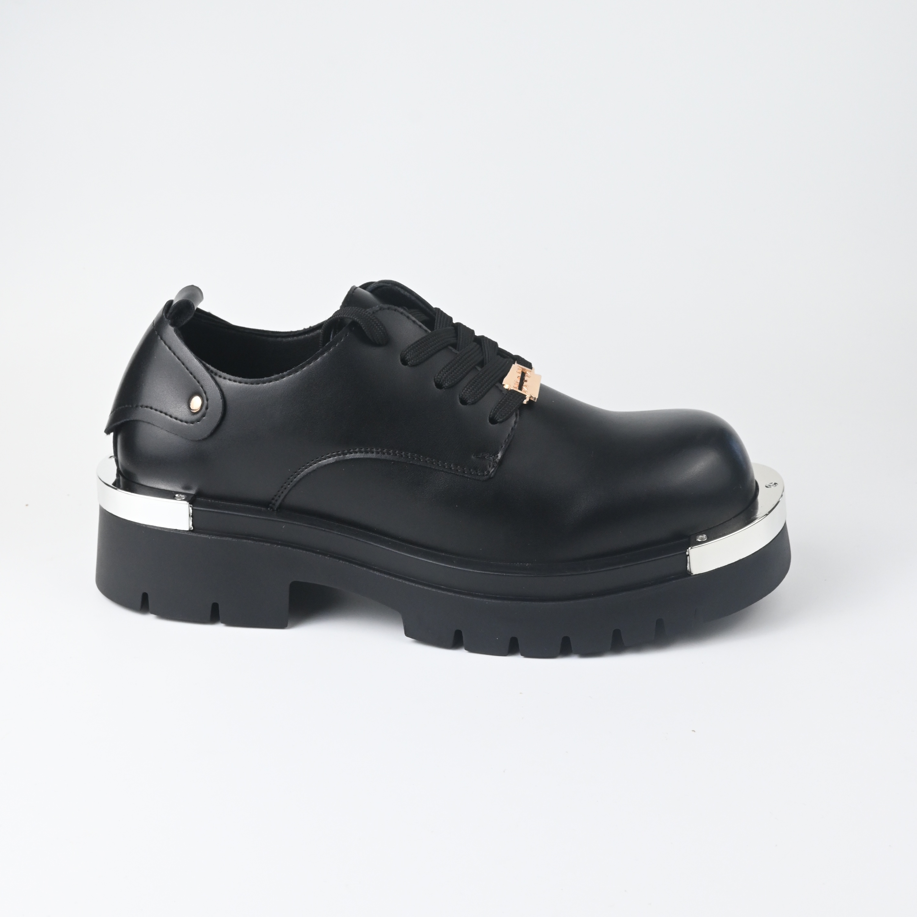 Leather shoes 54