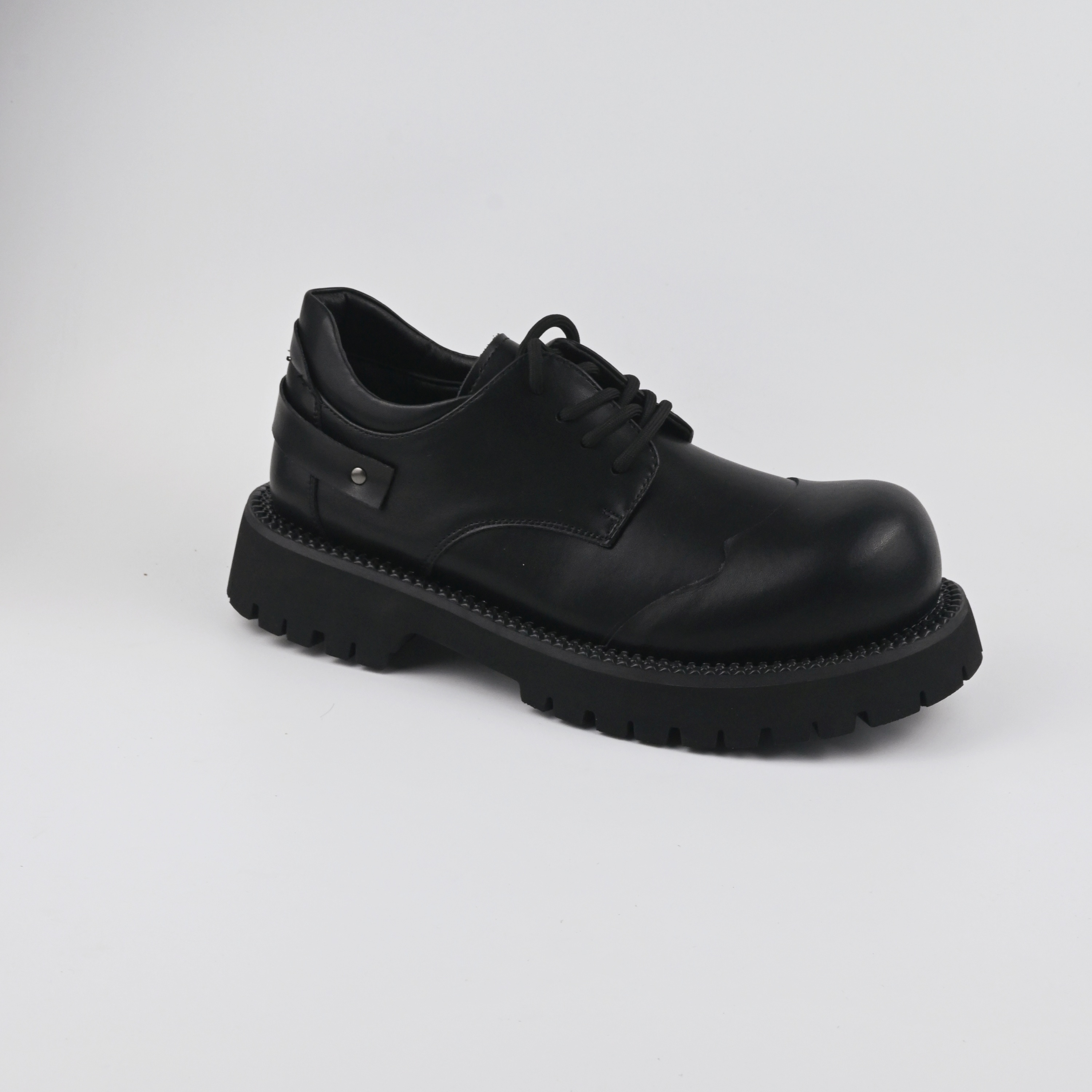 Leather shoes 51